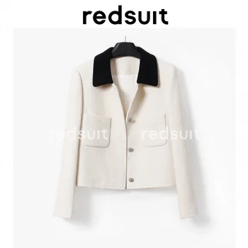Простое и лаконичное черно-белое пальто из контрастного твида с небольшим ароматом и блузкой All The Ladies 1