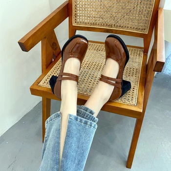 Маленькие французские женские туфли на высоком каблуке 2023, весенний новый французский вечерний стиль с юбкой, тонкие кожаные туфли Мэри Джейн на толстом каблуке 2